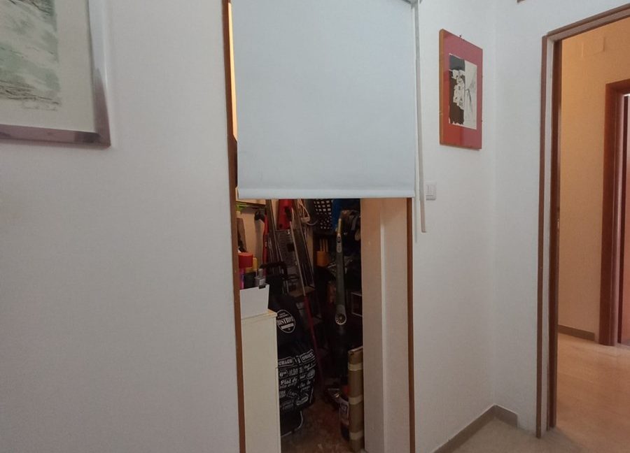 643919